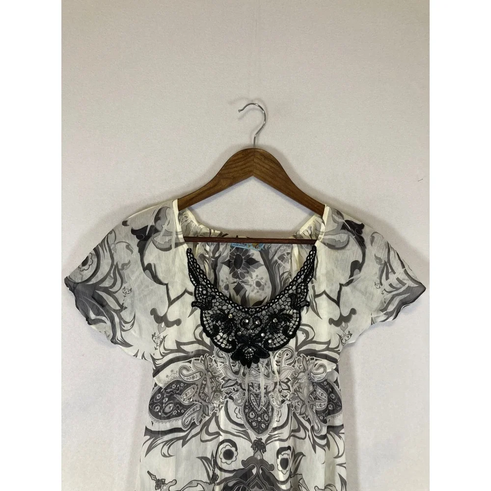 Y2K Unity World Wear Women XL White‎ Gray Paisley Crochet Lace Neck Tunic Top